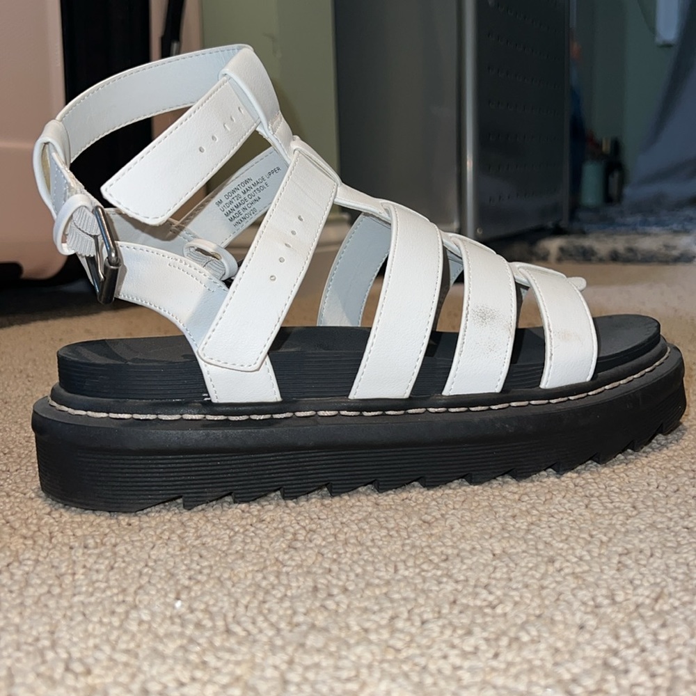 White platforms - Picture 7 of 8